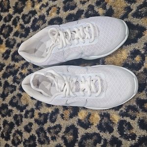 Bloch white dance/cheer sneakers